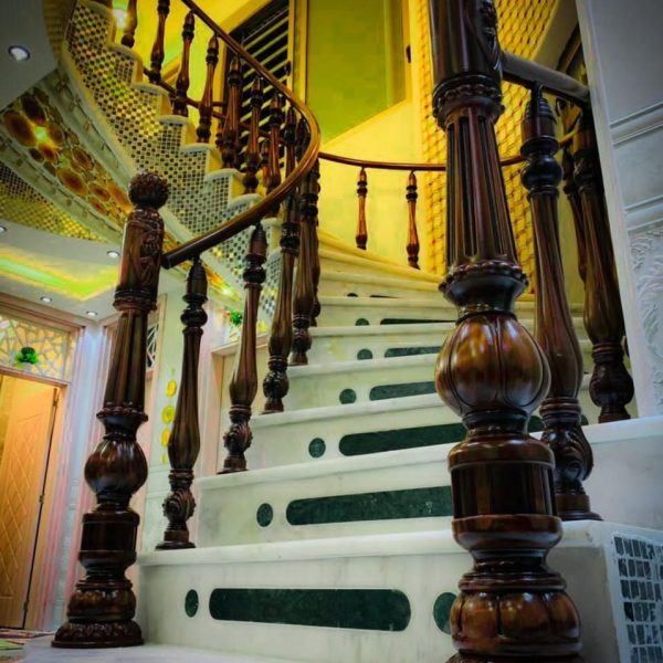نرده شاه نگین