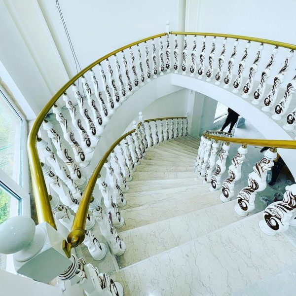 انتخاب نرده چوبی